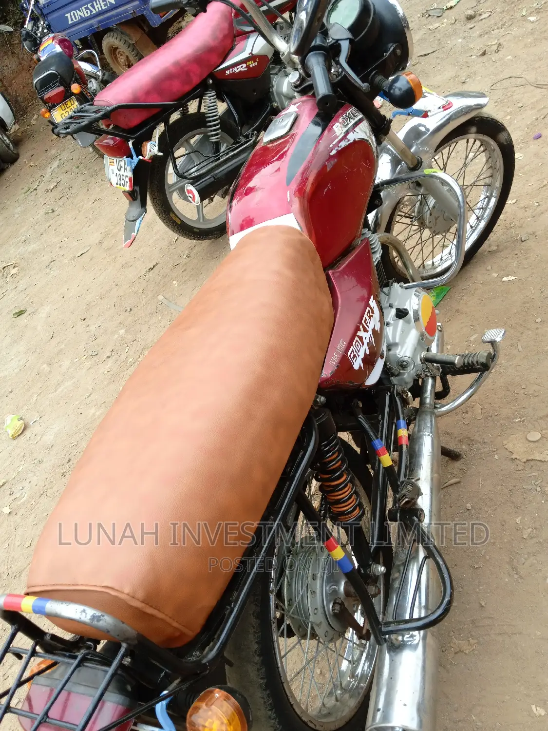 Bajaj Boxer 100 2023 Red