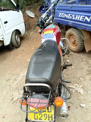 Bajaj Boxer 2021 Red