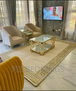 Elegant New Quality Centre Carpets
