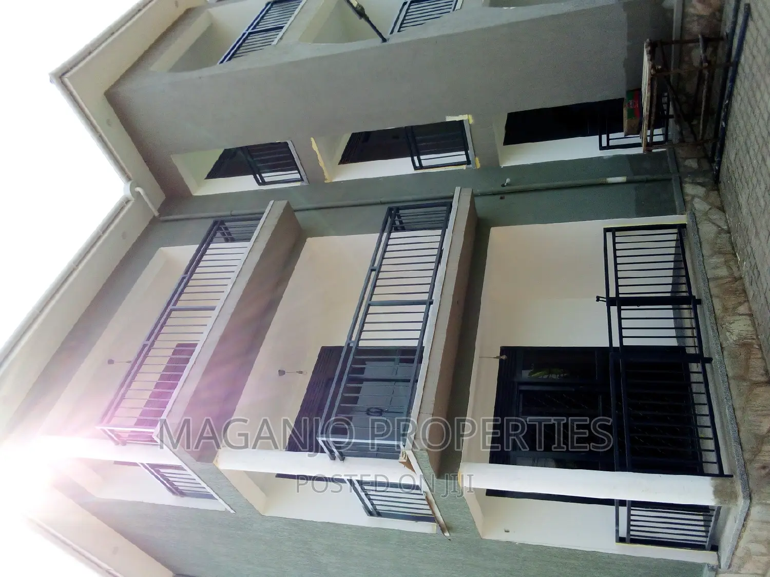 Furnished 3bdrm Apartment in Kira for rent