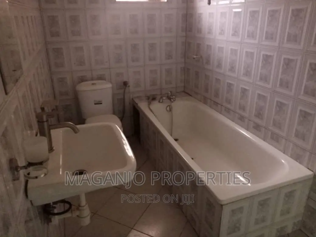 4bdrm Bungalow in Kyalliwajjala, Kira for rent
