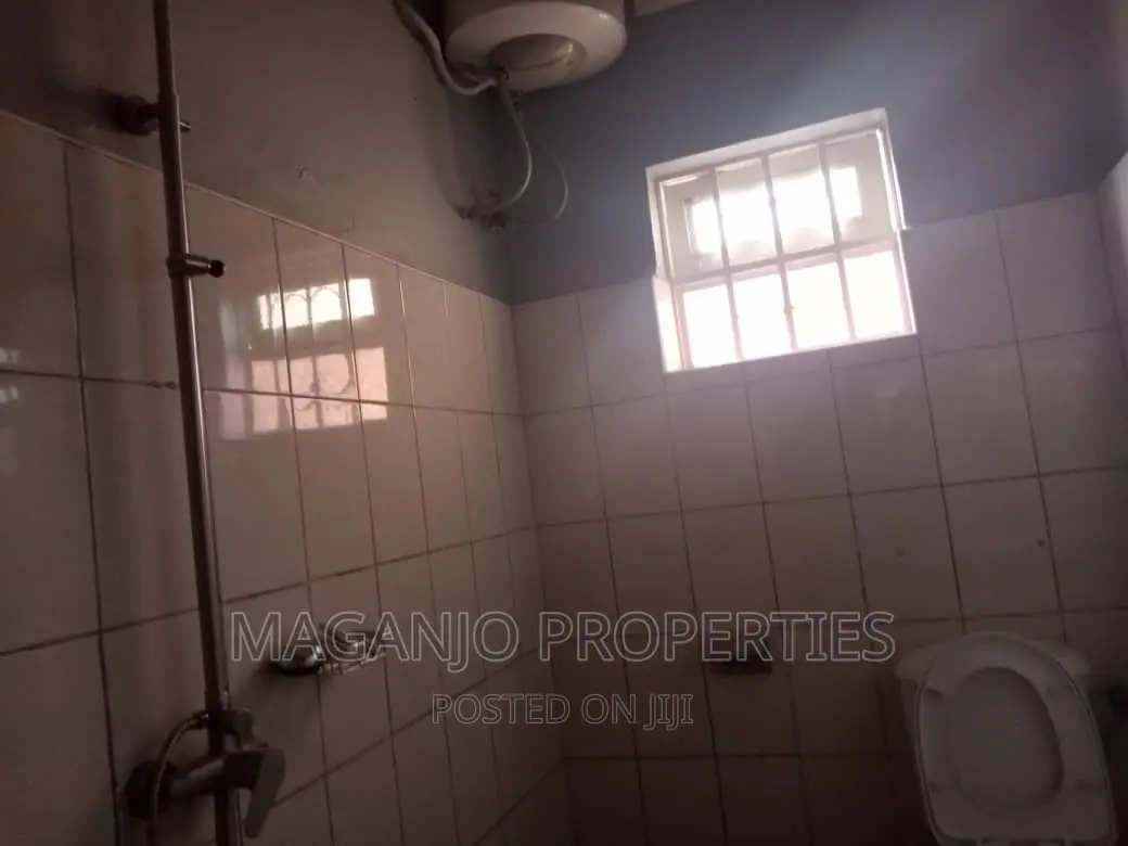 4bdrm Bungalow in Kyalliwajjala, Kira for rent