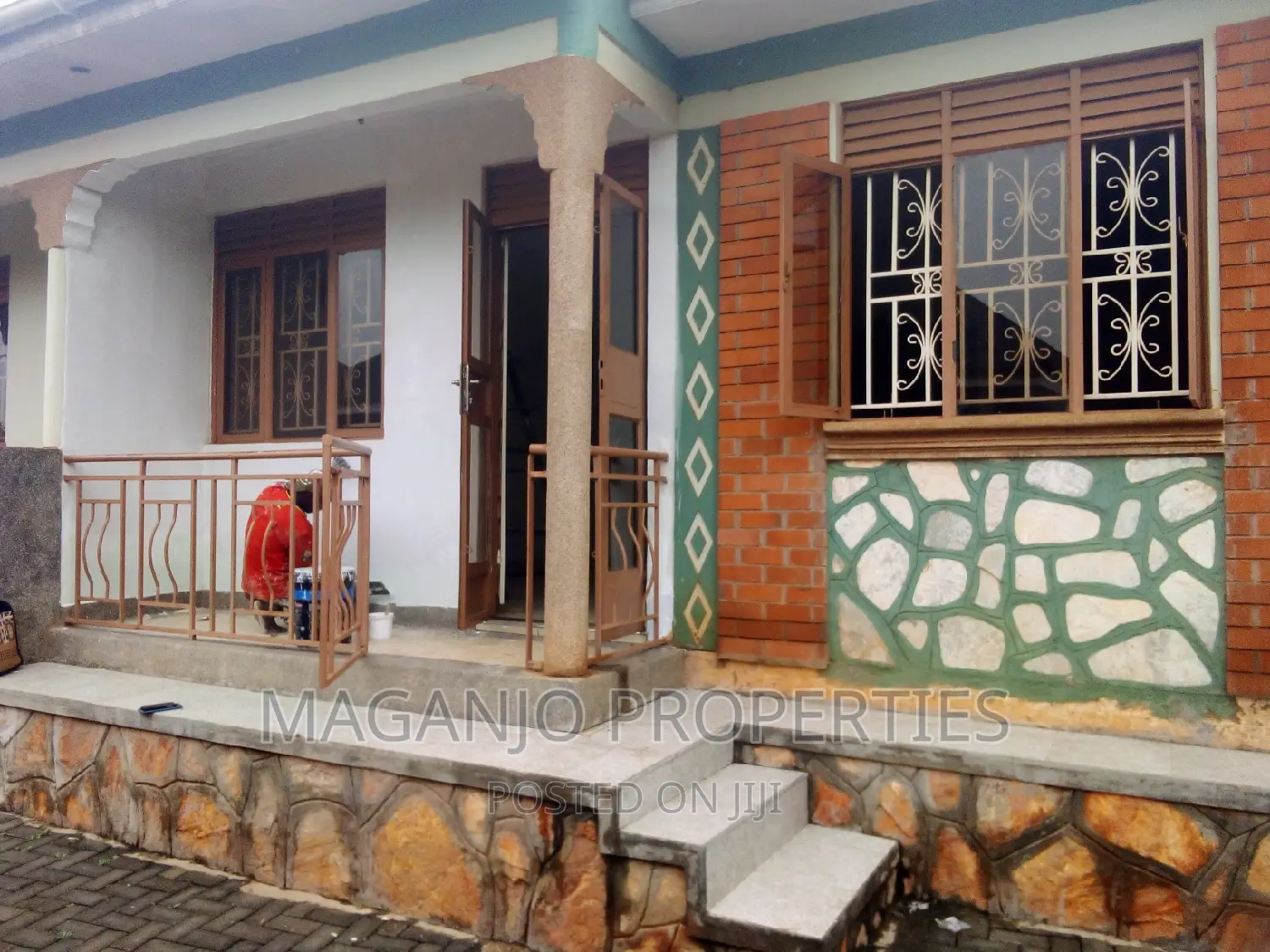 2bdrm Bungalow in Kira for rent