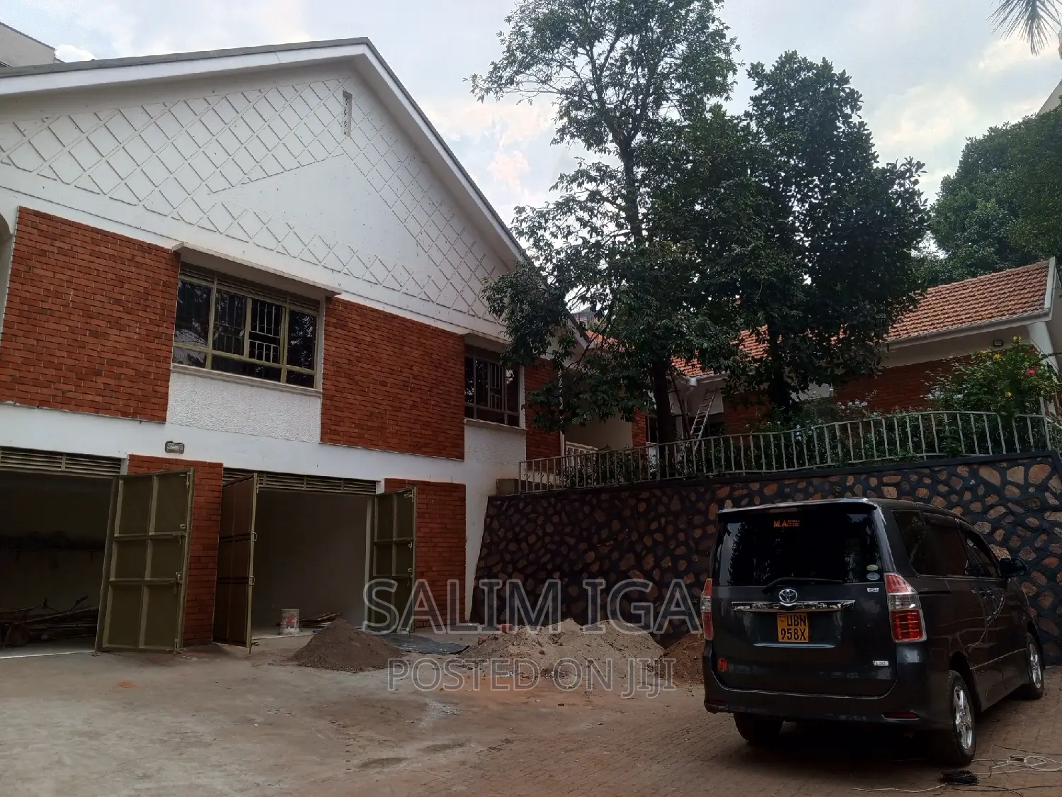 4bdrm Duplex in Kololo Property, Central Division for rent