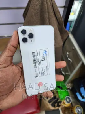 Photo - Apple iPhone 11 Pro Max 256 GB White