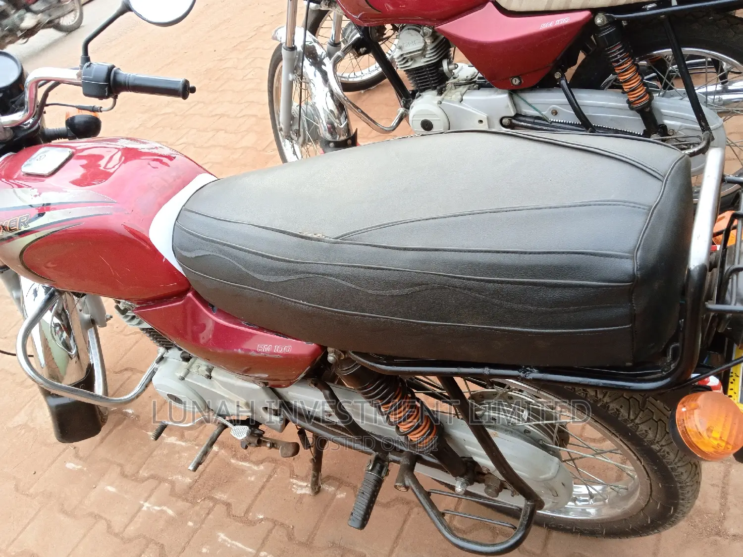 Bajaj Boxer 2023 Red