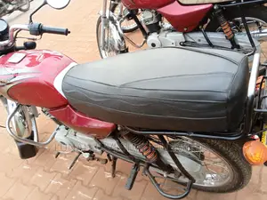 Bajaj Boxer 2023 Red