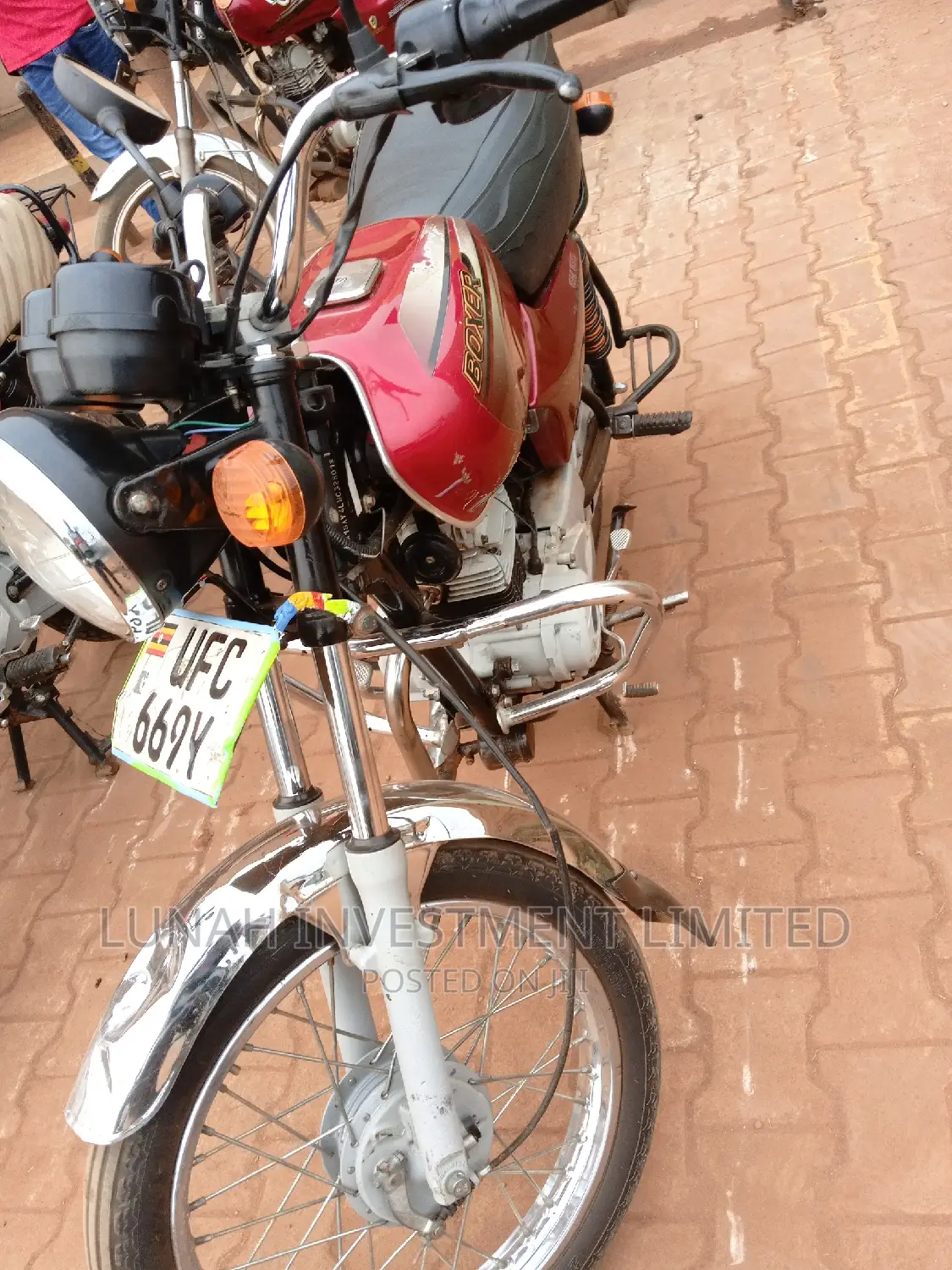 Bajaj Boxer 2023 Red