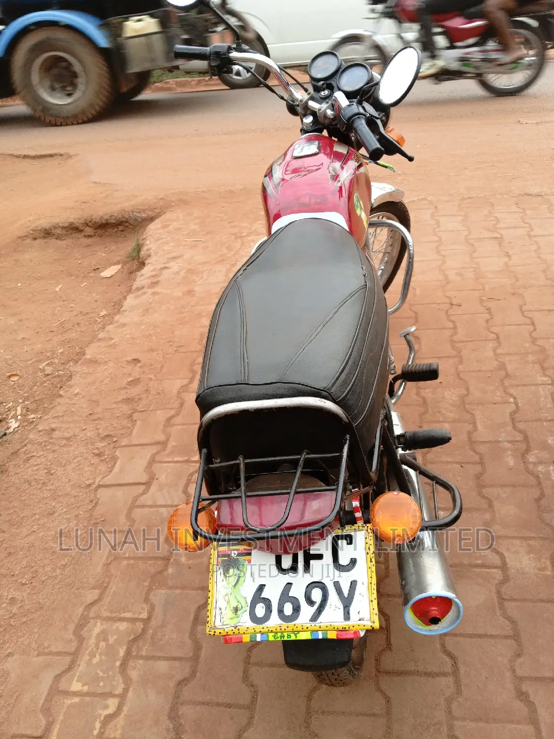 Bajaj Boxer 2023 Red