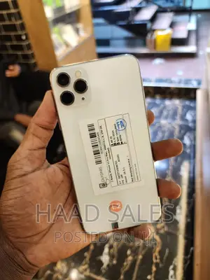 Photo - Apple iPhone 11 Pro Max 256 GB White
