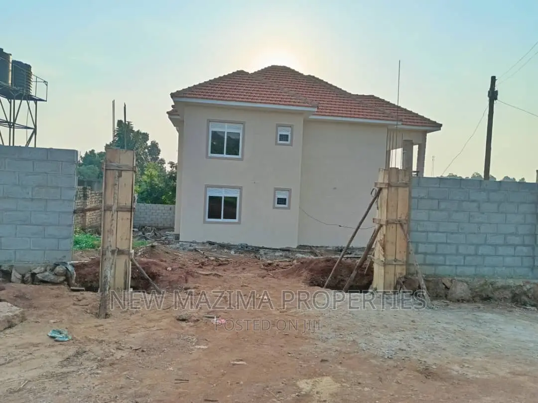 Mini Flat in Kitende Ntebe Rd, Division A for sale