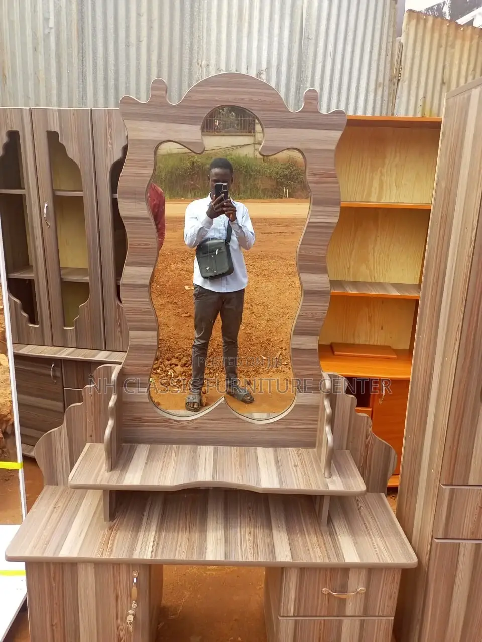 Dresser/ Dresser/ Dresser/ Dresser/ Dresser