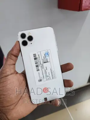 Photo - Apple iPhone 11 Pro Max 256 GB White
