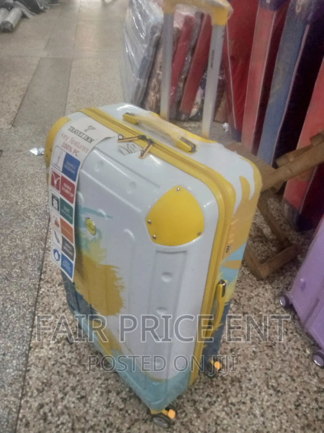 Original Plastic Suitcase by Goodpartner. Large ( Yellow)