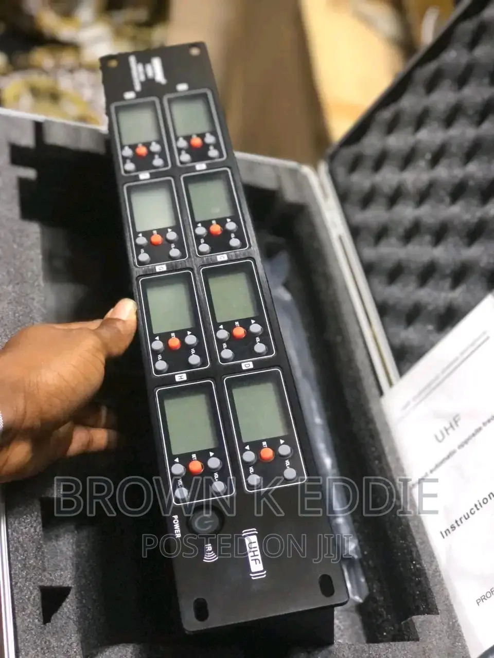 Professional 8/1 Wireless Microphone System