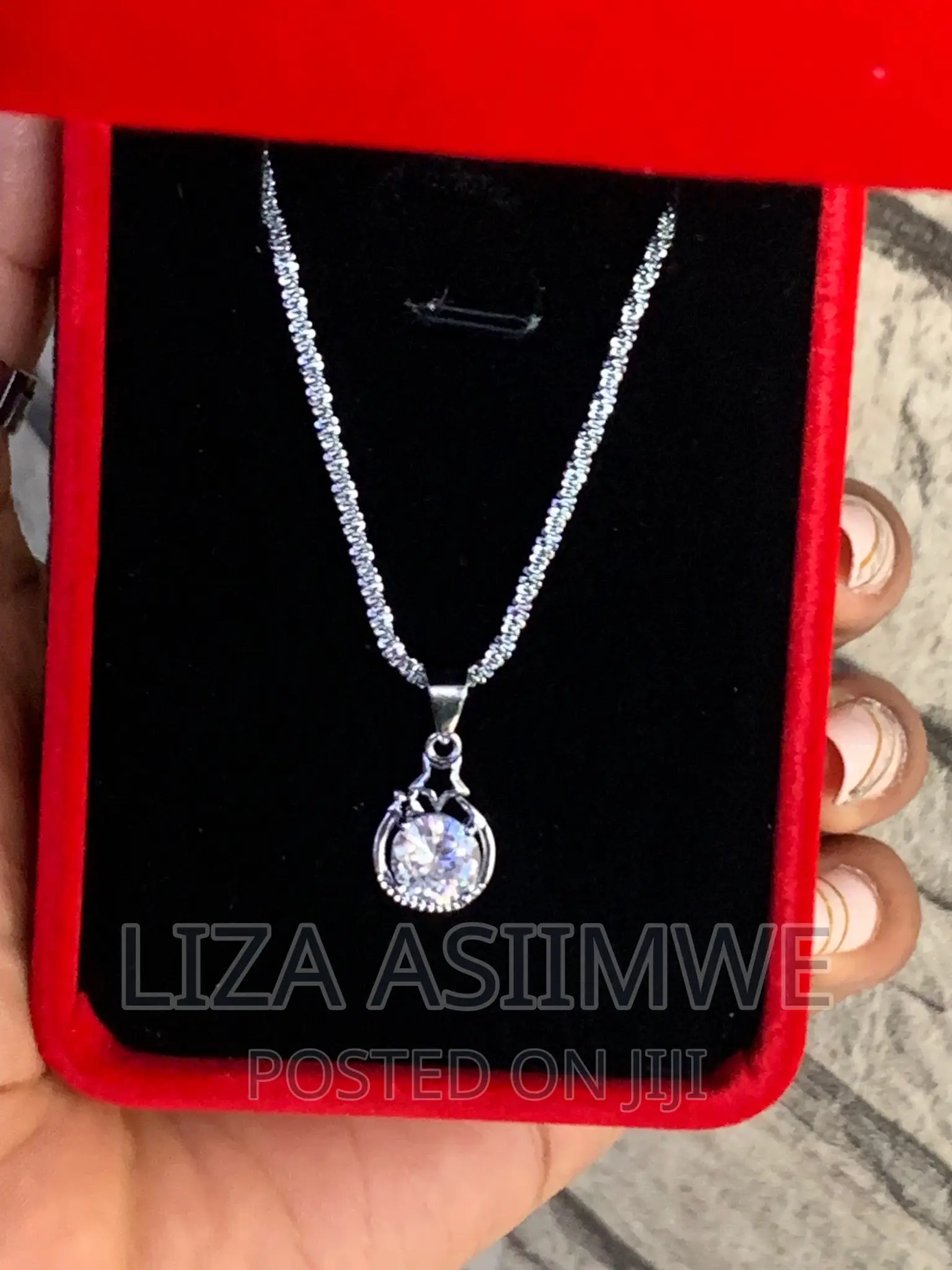 Lady’S Necklaces