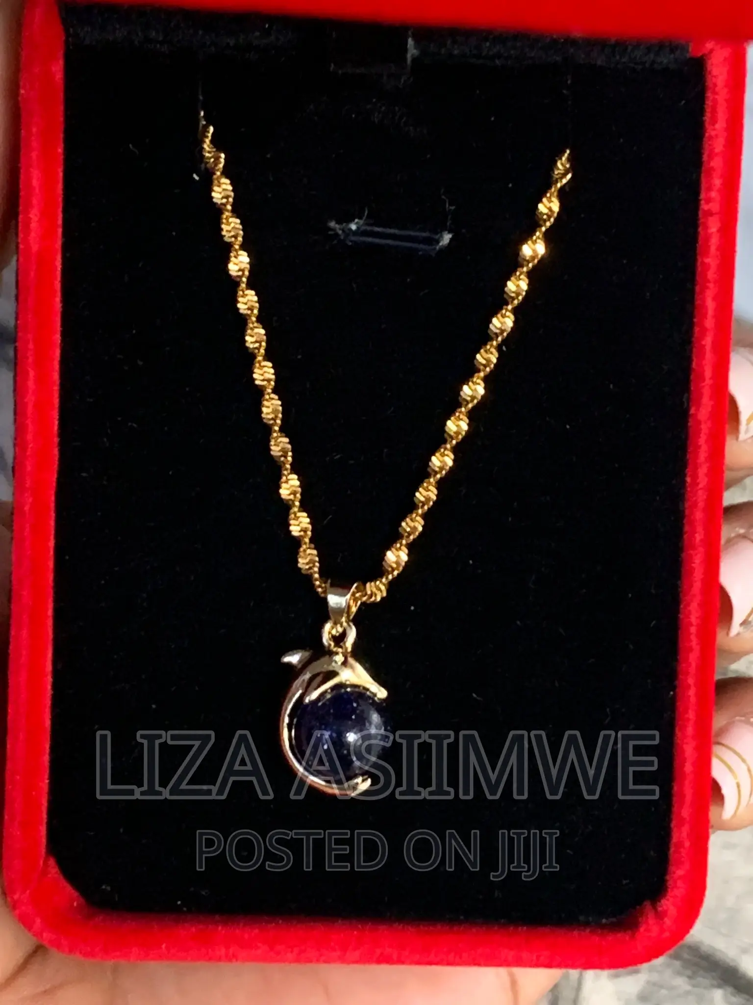 Lady’S Simple Necklaces