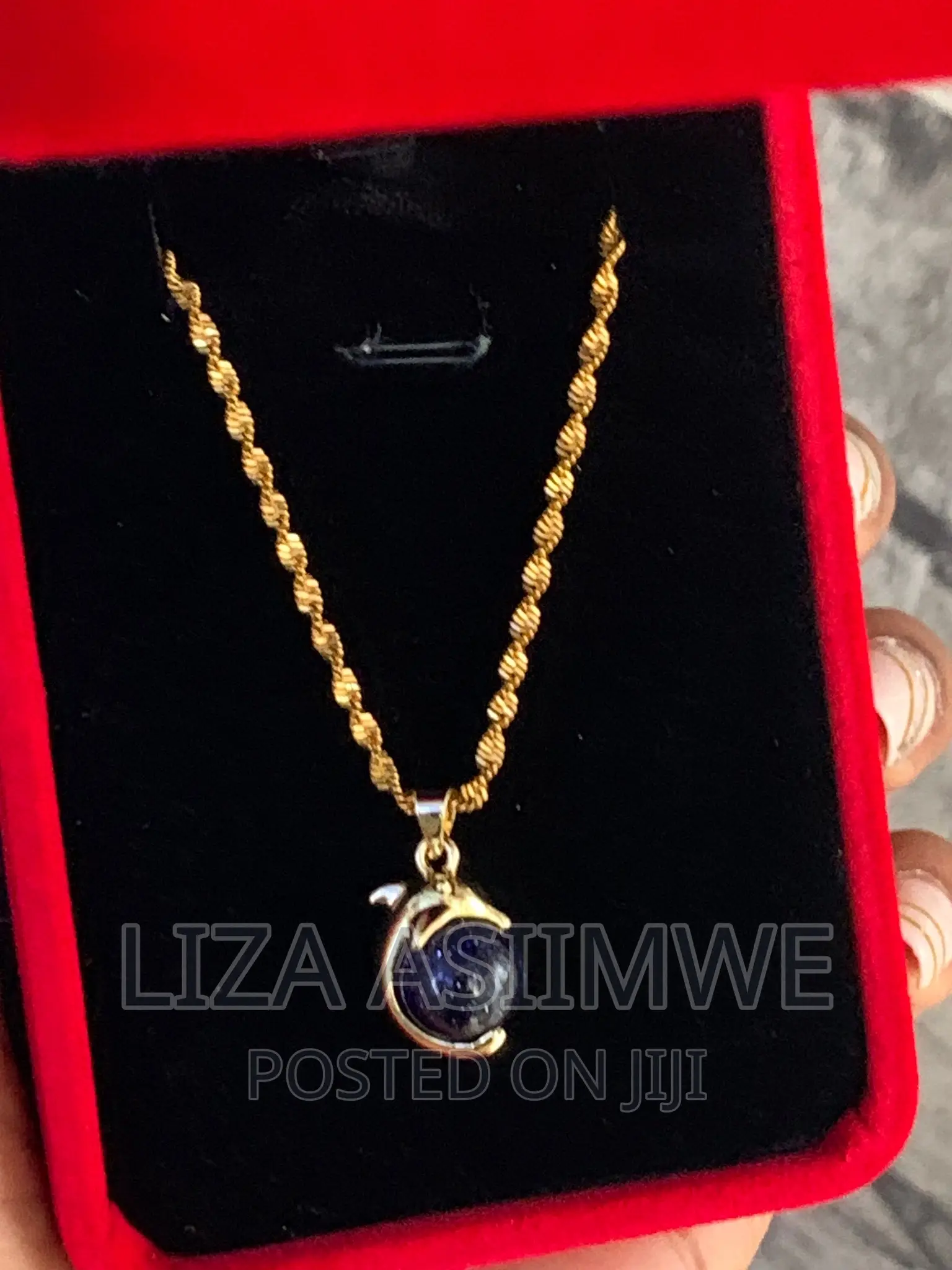 Lady’S Simple Necklaces