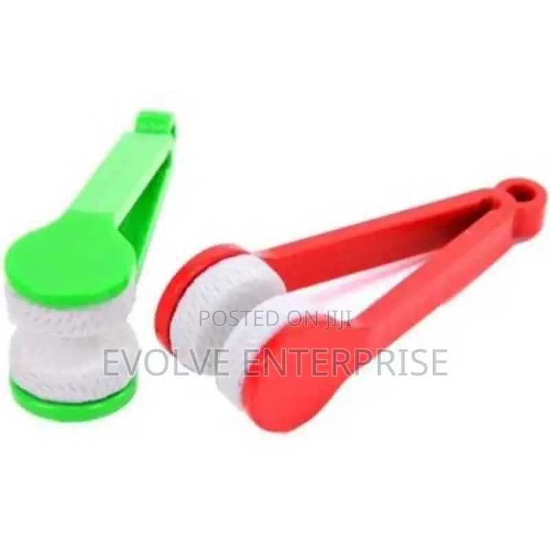 Portable Multifunctional Glasses Cleaner Wipe
