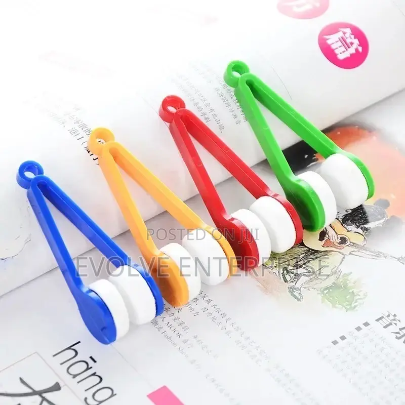 Portable Multifunctional Glasses Cleaner Wipe