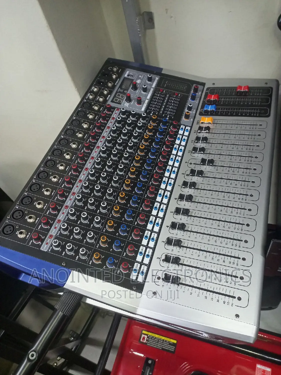 Mixer 8 Channels Cortina