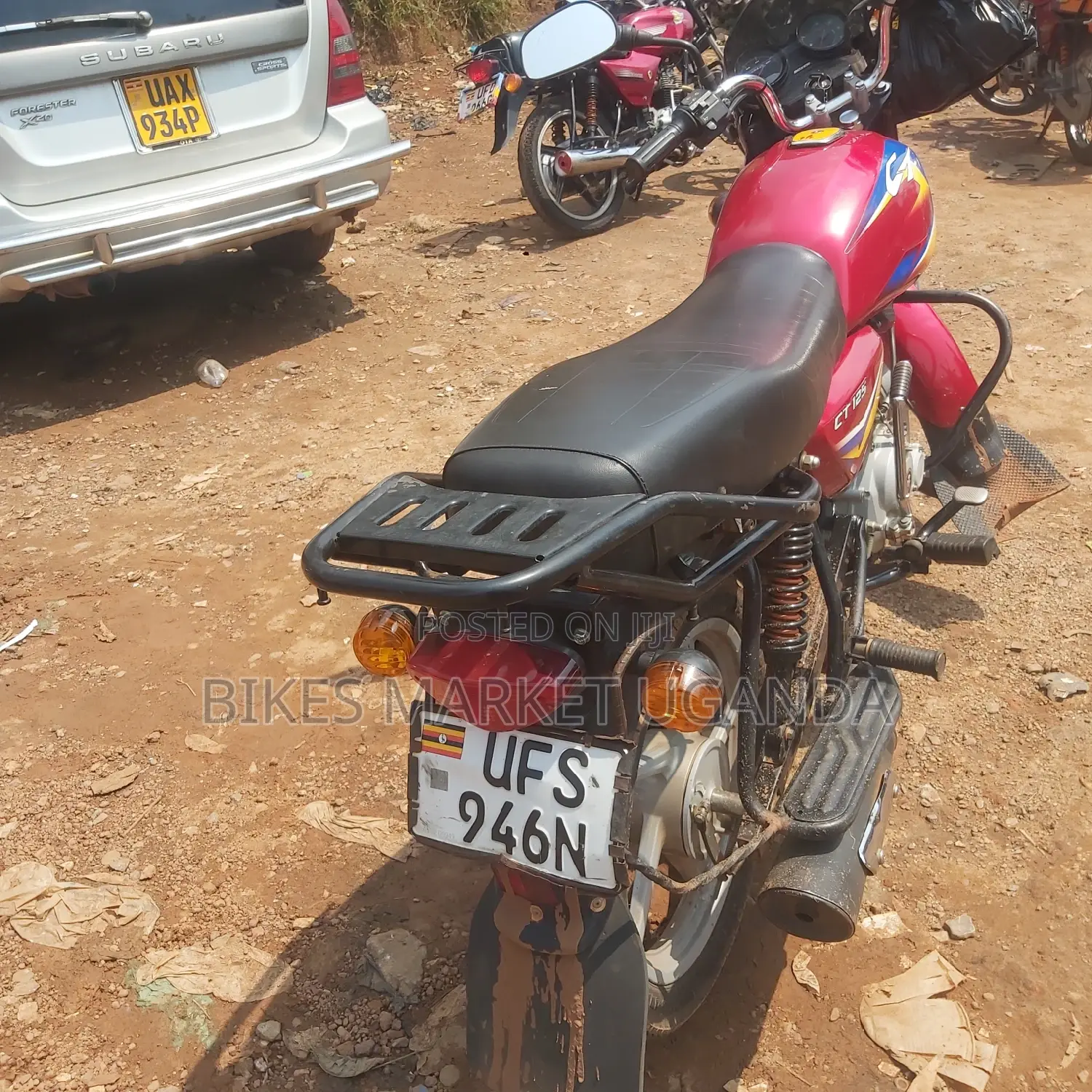 Bajaj Boxer 125 2023 Red