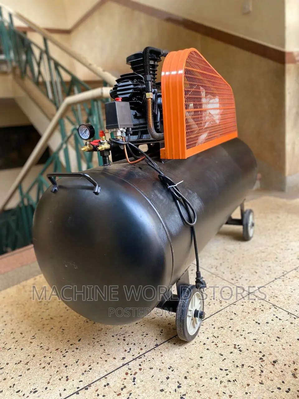 300litres Air Compressor 3pistons(4hp)