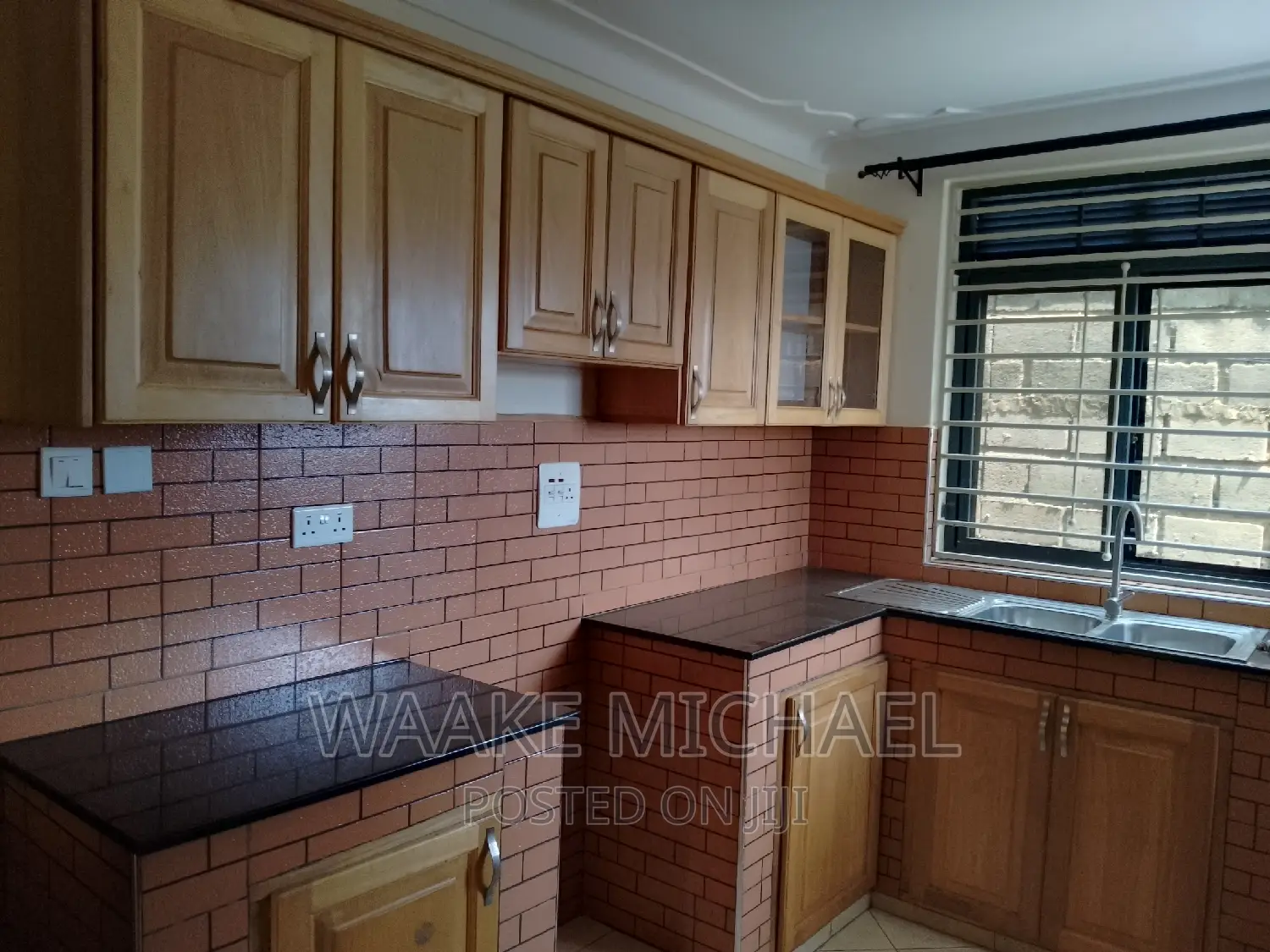 3bdrm Duplex in Mamerito Estate, Wakiso / Wakiso for rent