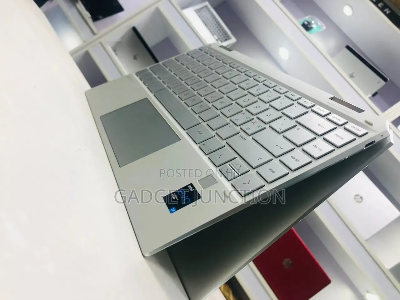 New Laptop HP Spectre X360 13 16GB Intel Core I7 SSD 512GB