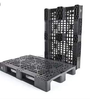 Photo - Plastic Pallets