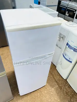 Venus Uk Fridge in Good Condition