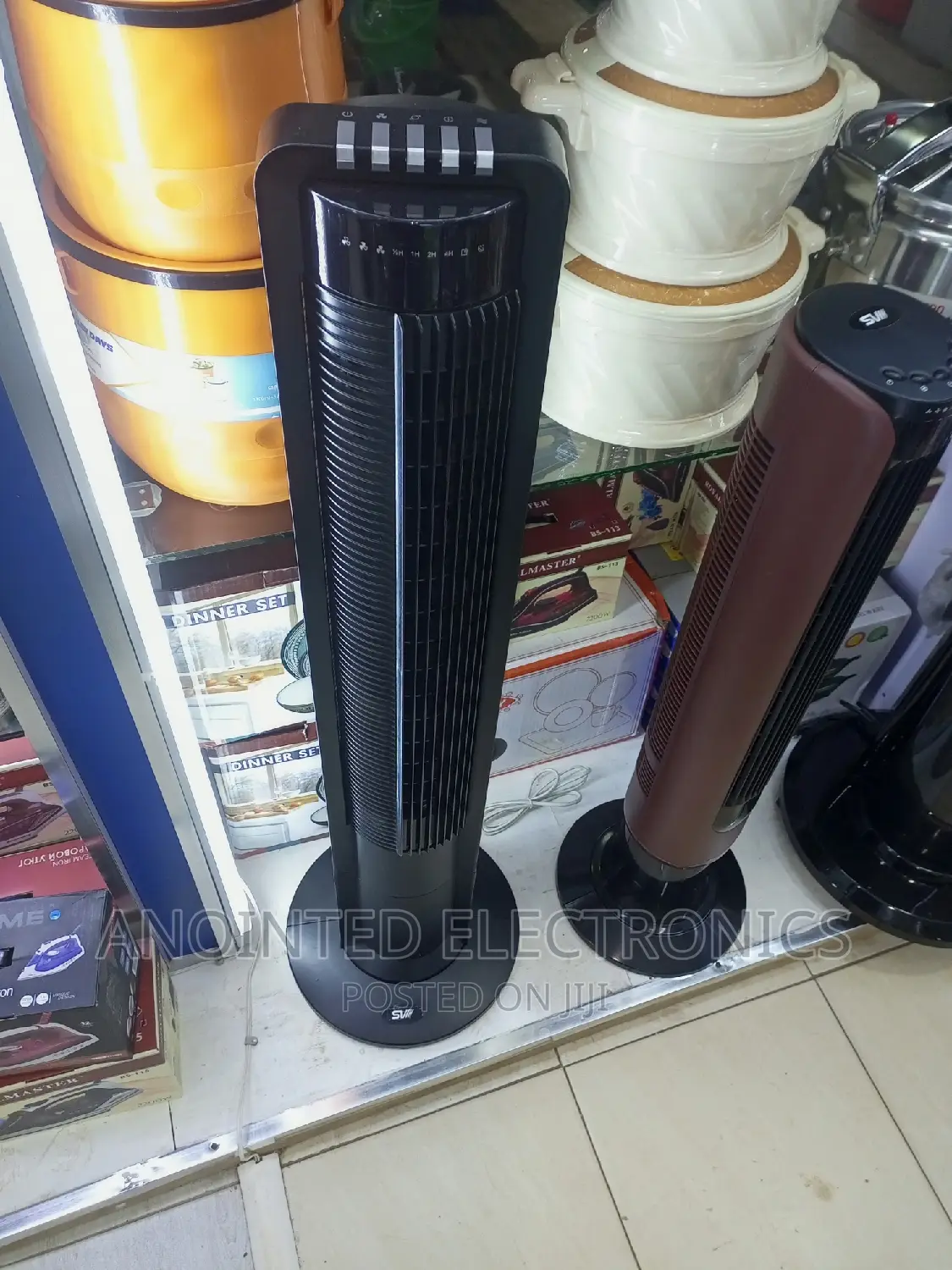 Tower Fans Black With a Remote
