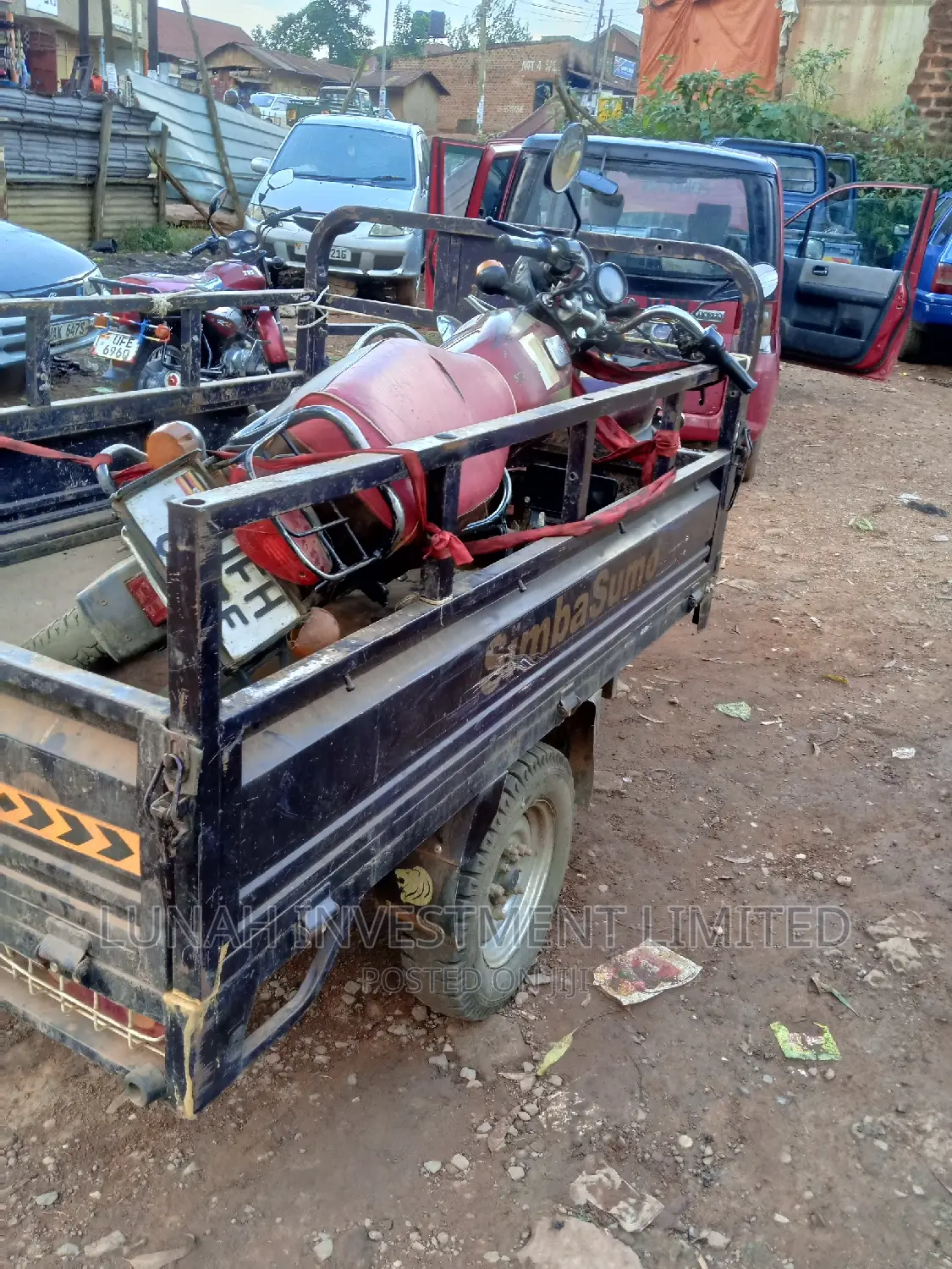 Tricycle 2023 Beige