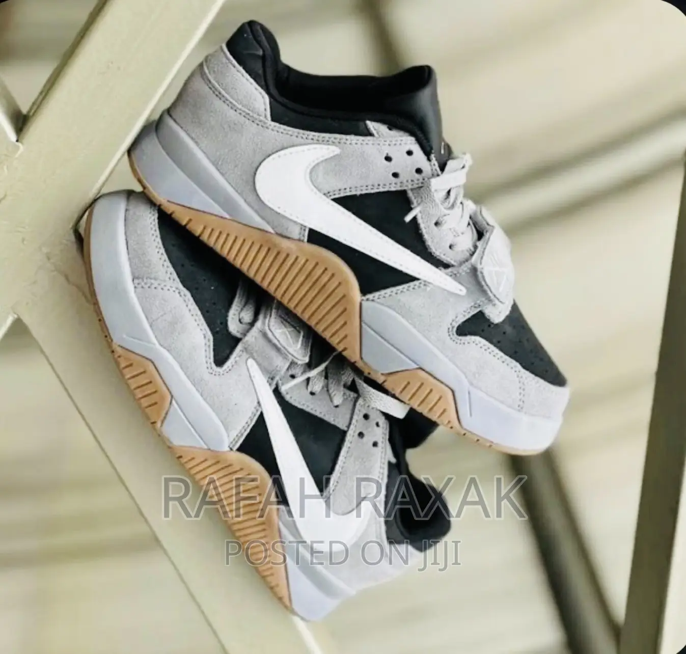 Original Travis Scott X Nike Jordan Cut Check Grey Sneaker