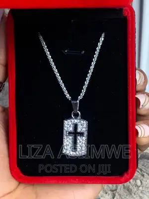 Simple Unisex Necklaces
