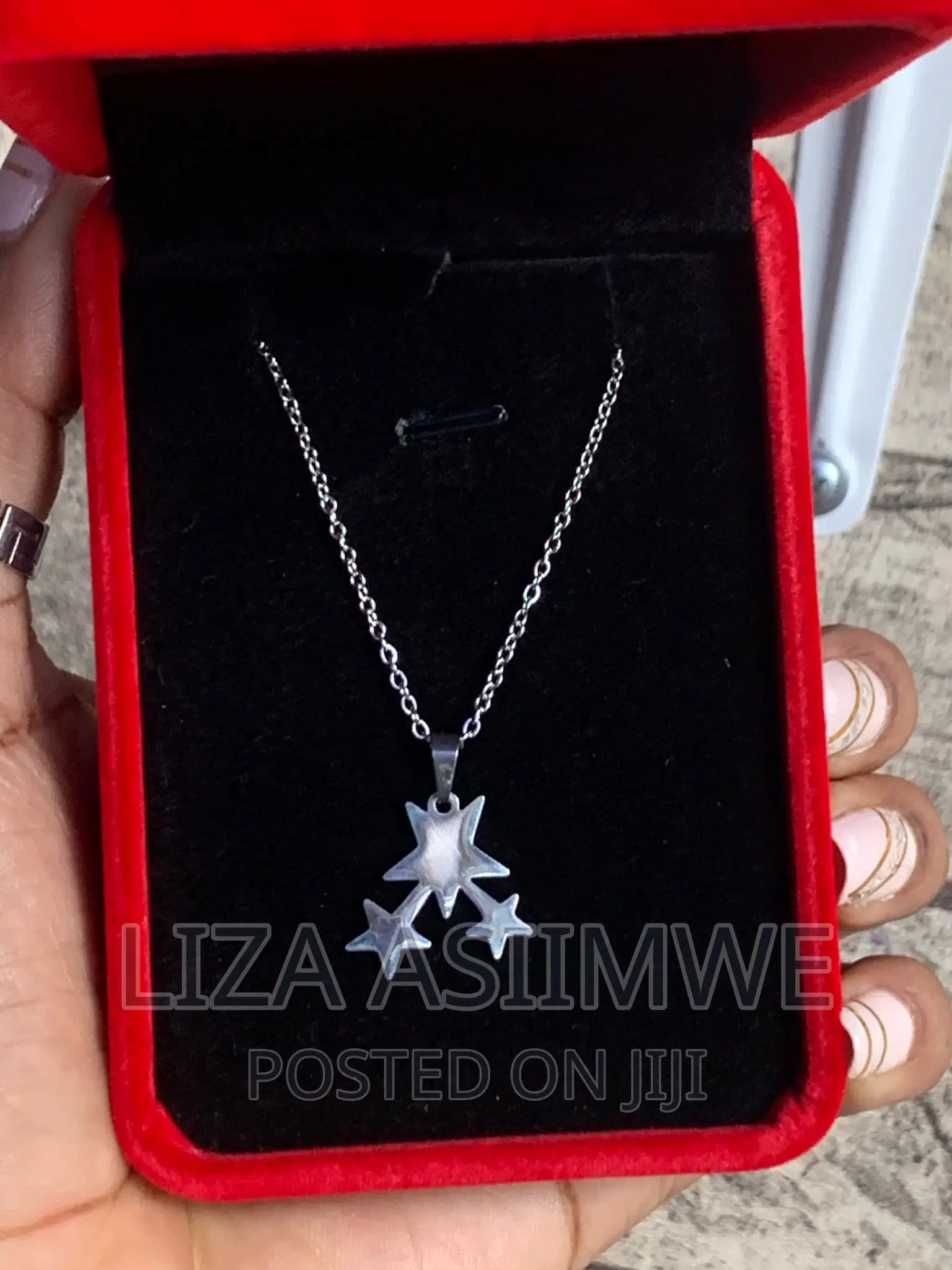 Lady’S Necklaces