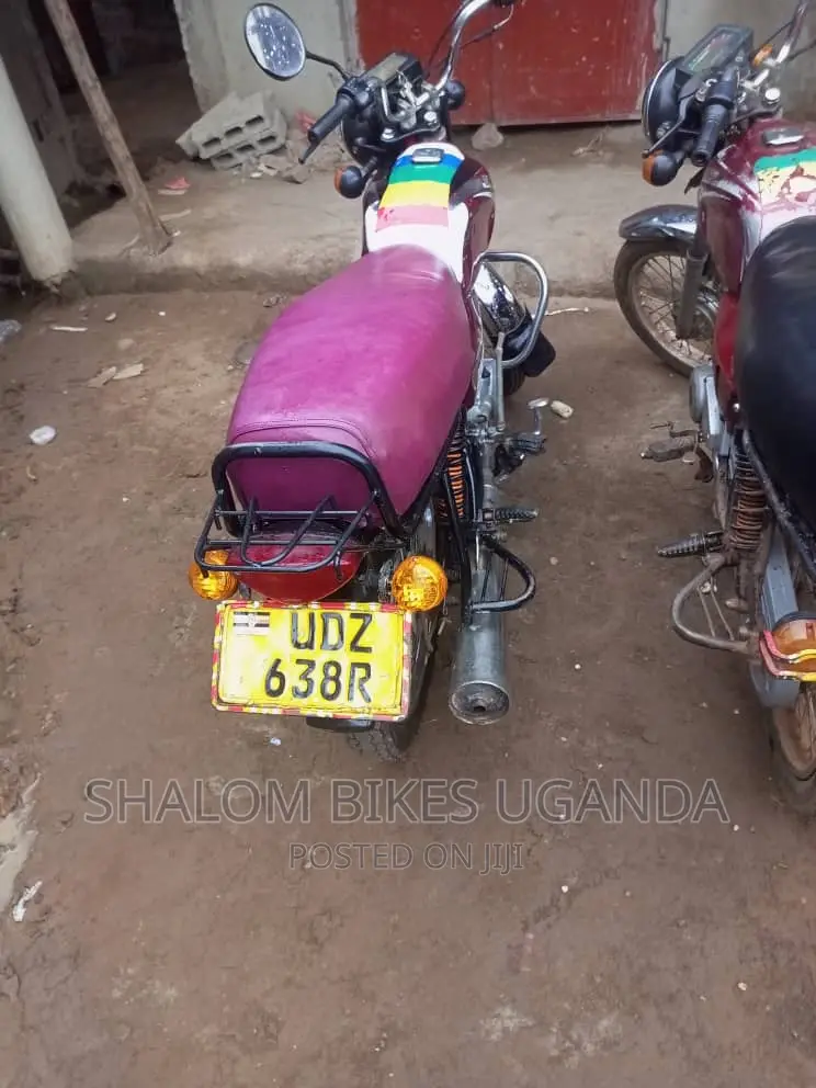 Bajaj Boxer 100 2016 Red