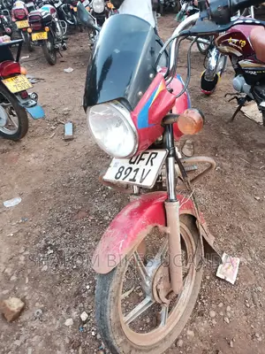 Photo - Bajaj Boxer 125 2023 Red