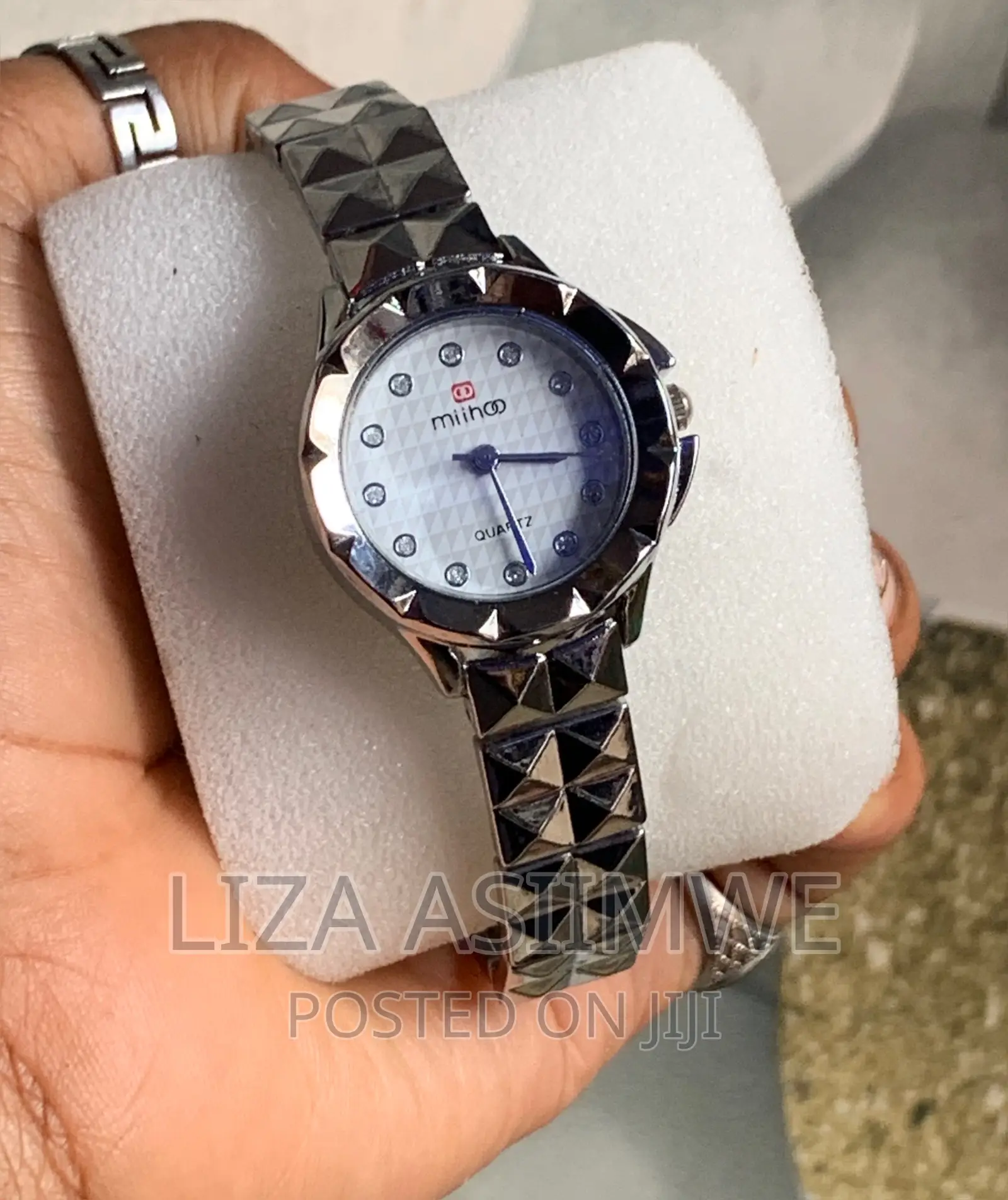 Simple Lady’S Watches