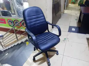 Leadhered Office Chair