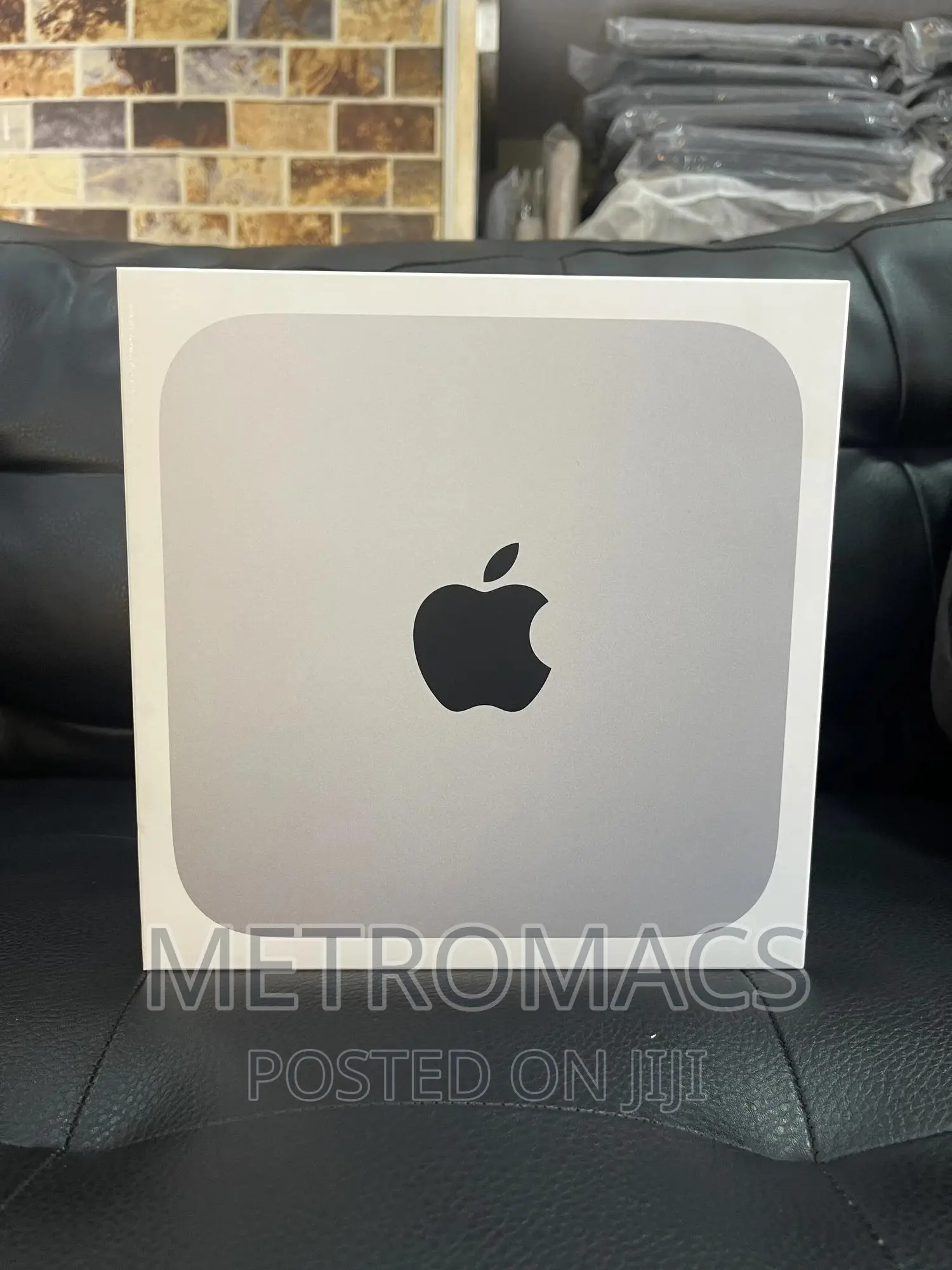 New Desktop Computer Apple Mac Mini M2 8GB Apple M2 SSD 256GB