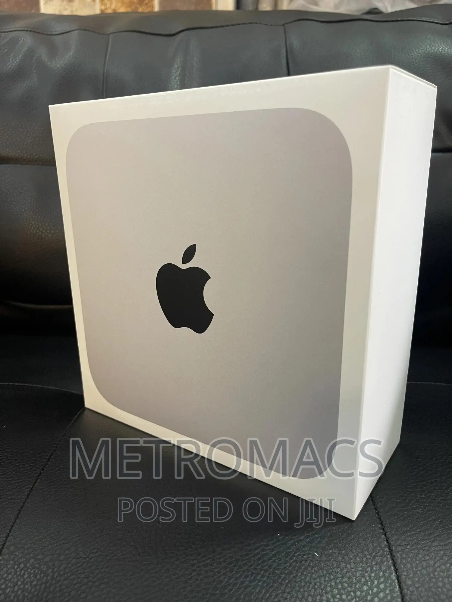 New Desktop Computer Apple Mac Mini M2 8GB Apple M2 SSD 256GB
