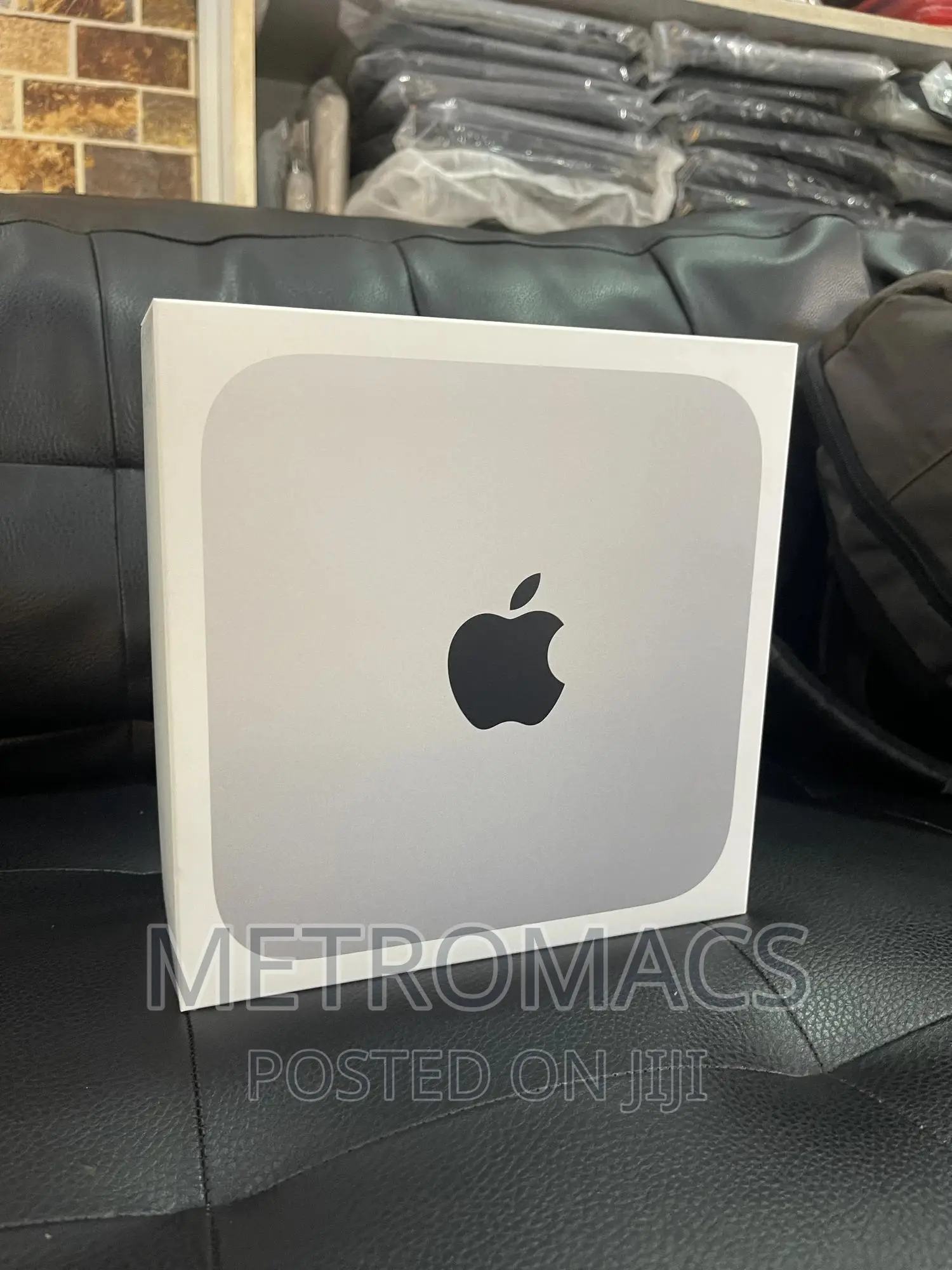 New Desktop Computer Apple Mac Mini M2 8GB Apple M2 SSD 256GB