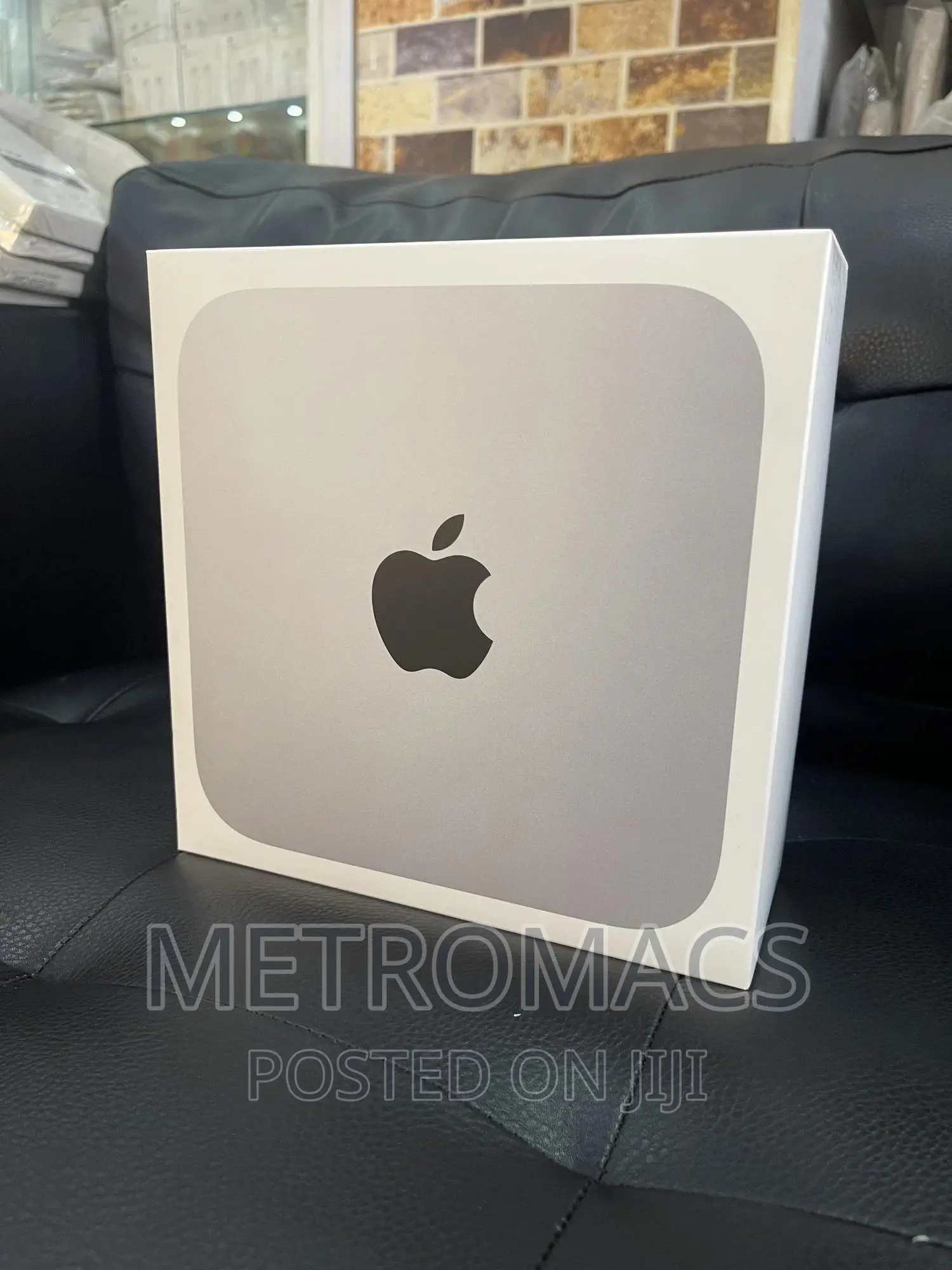 New Desktop Computer Apple Mac Mini M2 8GB Apple M2 SSD 256GB