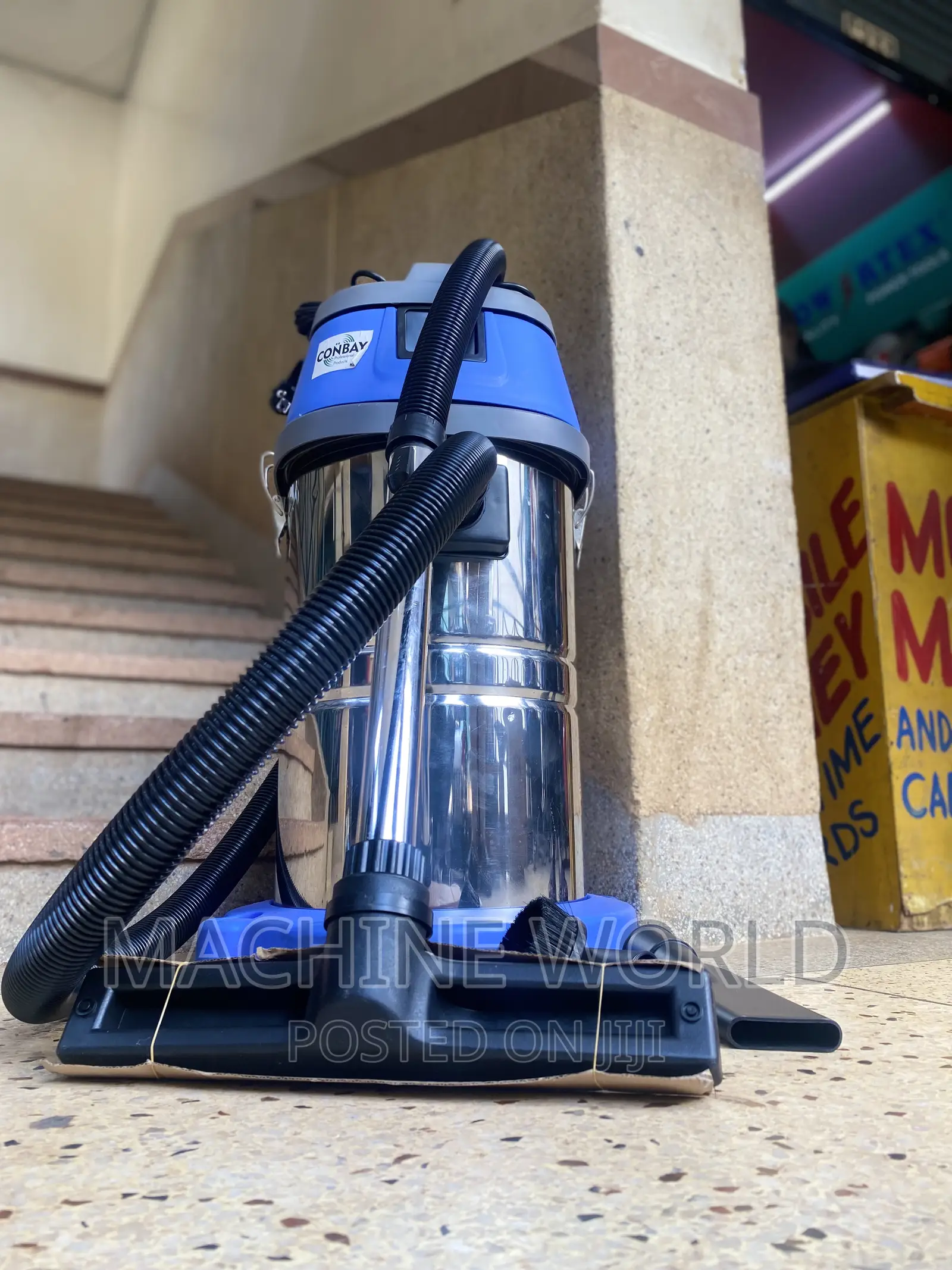 Vacuum Cleaner Wet and Dry 30ltrs (Skilmax)