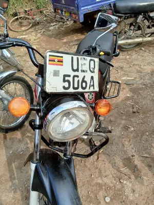 Yamaha Crux 2021 Red
