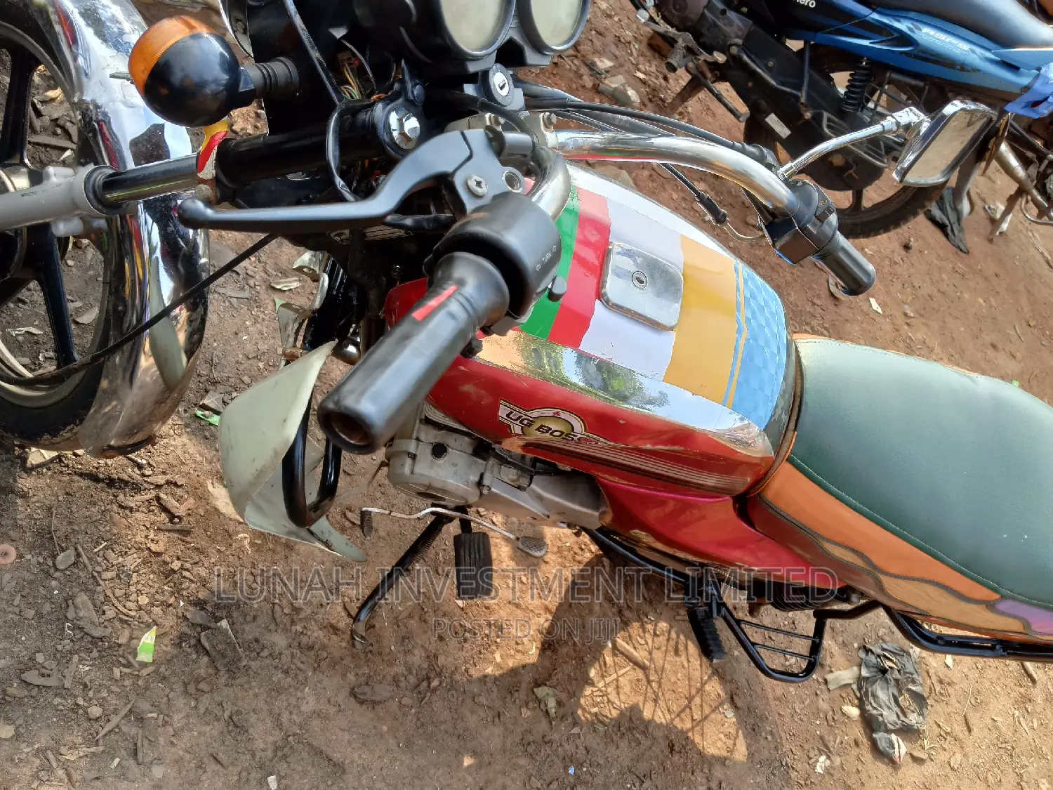 Bajaj Boxer 2022 Red
