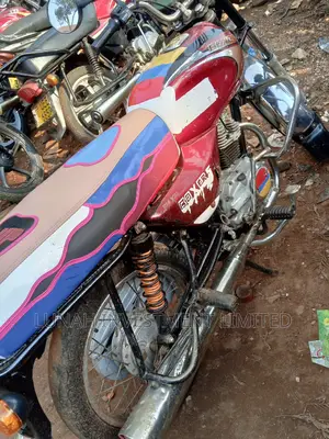 Bajaj Boxer 100 2023 Red
