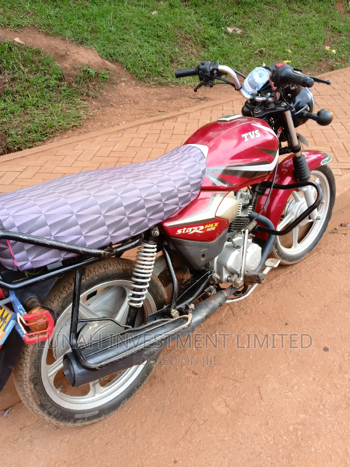 Bajaj Boxer 100 2022 Red