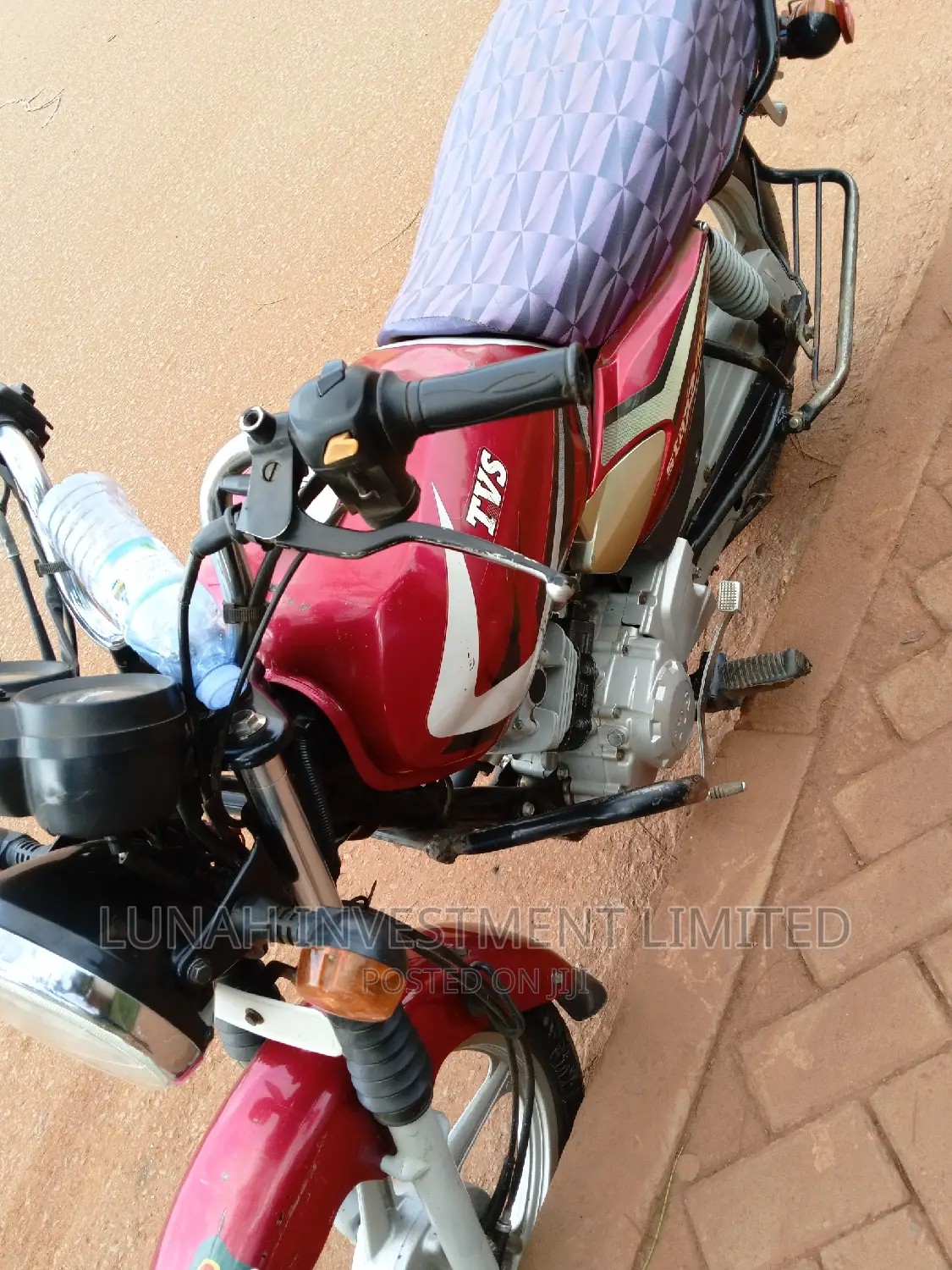 Bajaj Boxer 100 2022 Red